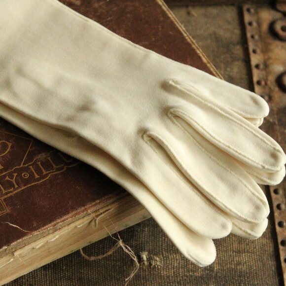 Vintage 1950s 1960s Gloves, White Opera Elbow Length - Picture 3 of 15